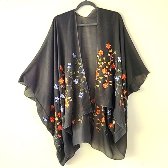 Bohemian Gray Floral Embroidered Kimono  Cardigan Top (A1) - Picture 7 of 7
